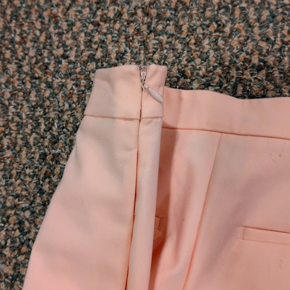 White House Black Market Perfect Form Crop Pants. Blush Color. Size 4R - Picture 7 of 10